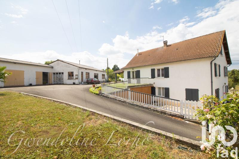 Maison - 225 m² - 7 pièces