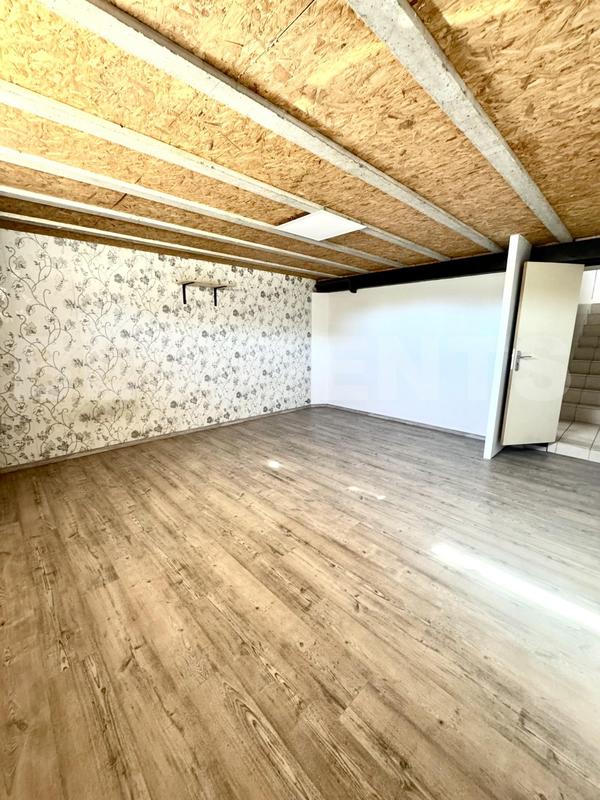 Propriété - 214 m² - 8 pièces