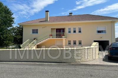 Maison - 180 m² - 6 pièces