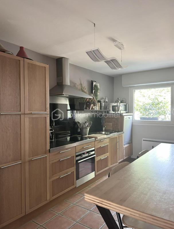 Maison - 137 m² - 6 pièces