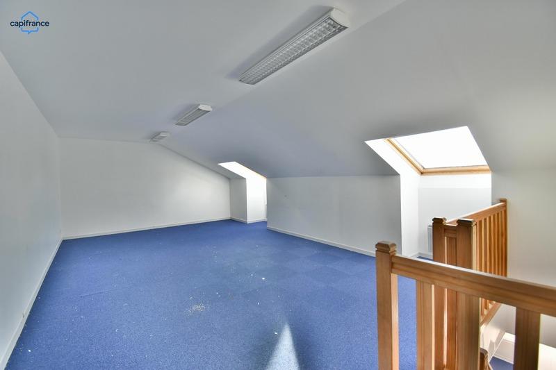 Bureau - 91 m² - 5 pièces