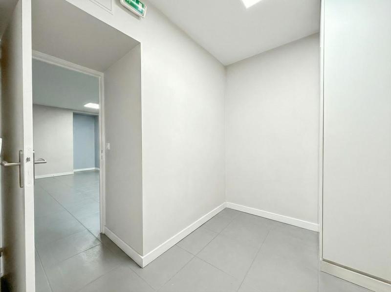 Local commercial - 102 m²