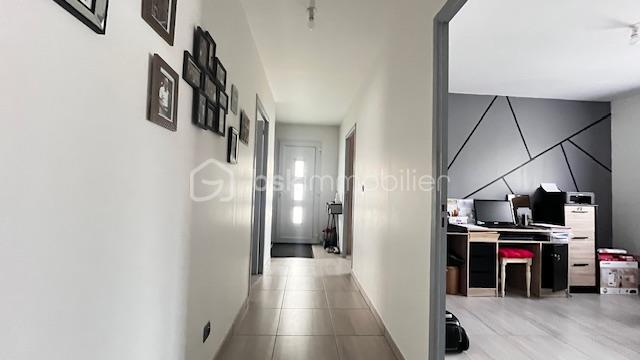 Maison - 96 m² - 4 pièces