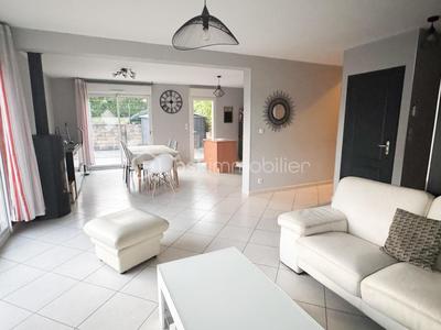 Maison - 127 m² - 6 pièces