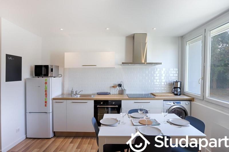 Chambre - 10 m² - 1 pièce