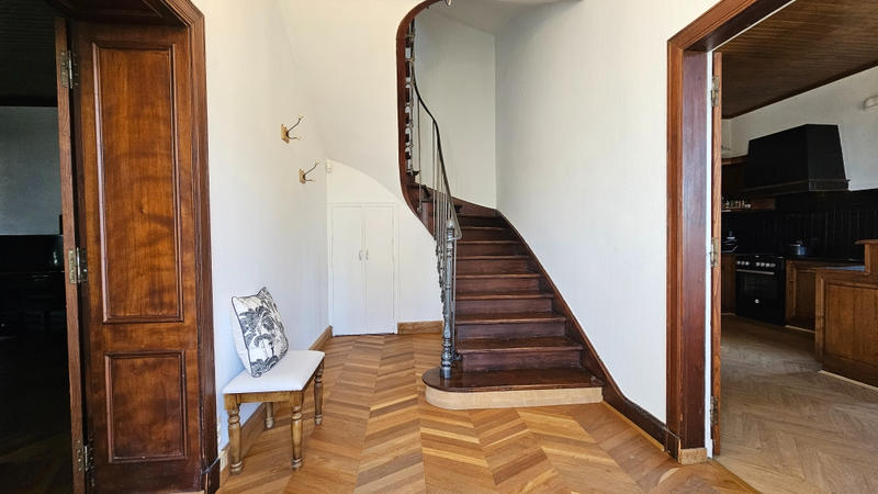 Maison - 182 m² - 4 pièces