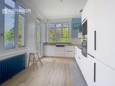 Maison - 166 m² - 6 pièces