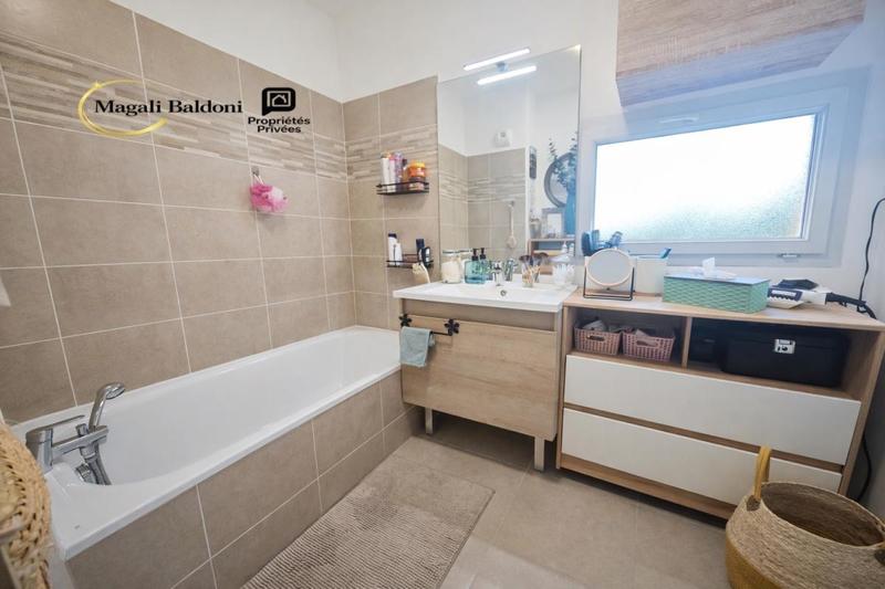 Appartement - 76 m² - 4 pièces