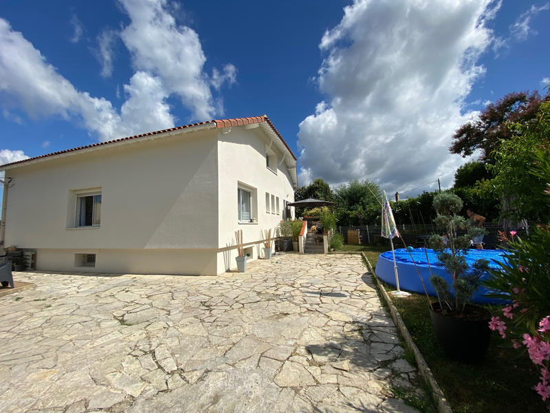 Maison - 187 m² - 8 pièces