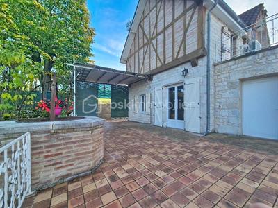 Maison - 132 m² - 7 pièces