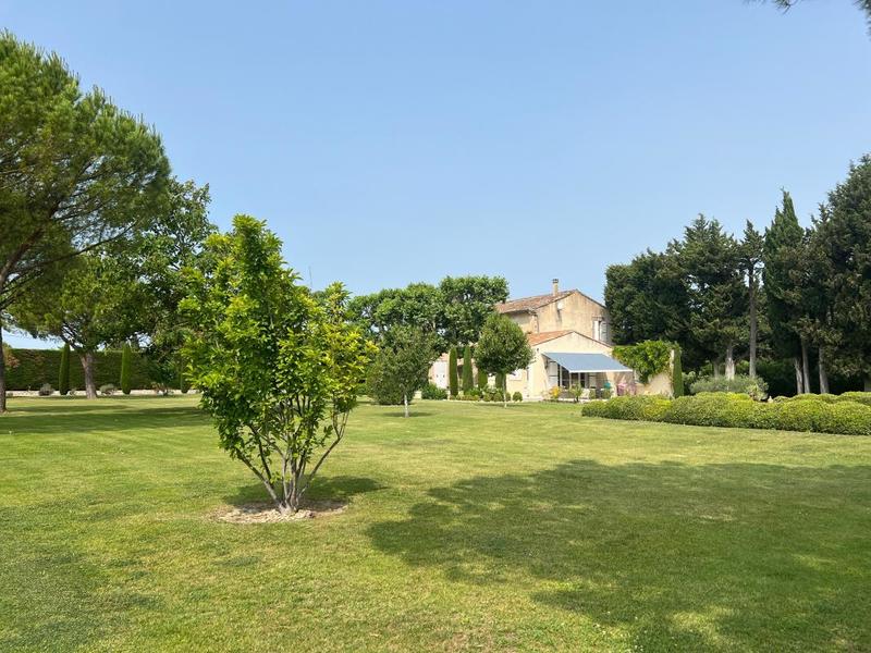 Mas - 262 m² - 8 pièces