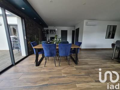 Maison - 111 m² - 6 pièces