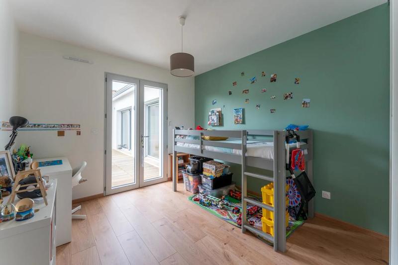 Maison - 196 m² - 8 pièces