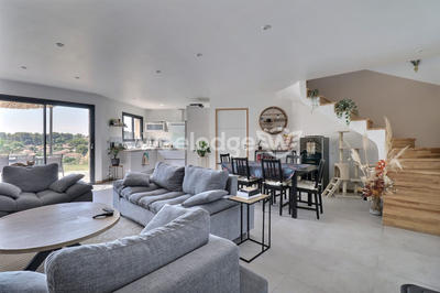 Villa - 128 m² - 4 pièces