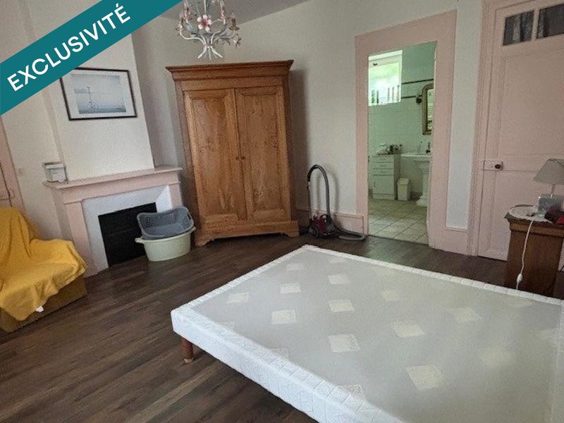 Maison - 245 m² - 11 pièces