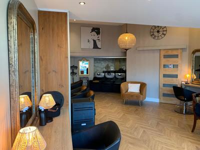 Local commercial - 75 m² - 2 pièces