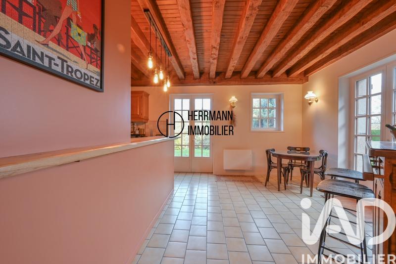 Maison - 215 m² - 6 pièces