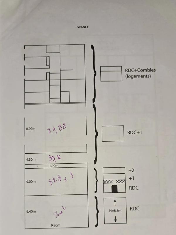 Propriété - 375 m² - 18 pièces