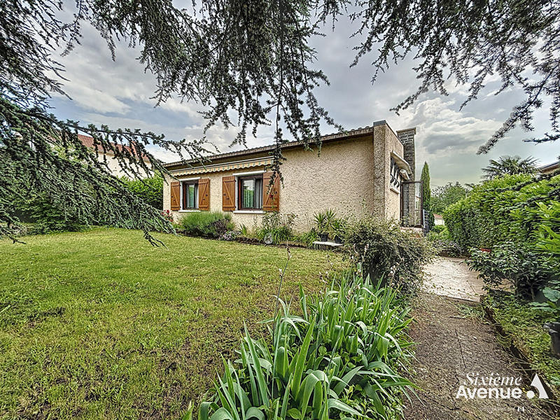 Maison - 120 m² - 5 pièces