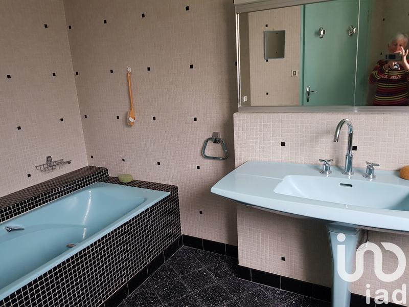 Maison - 200 m² - 7 pièces