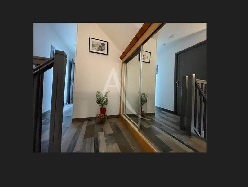 Maison - 104 m² - 4 pièces