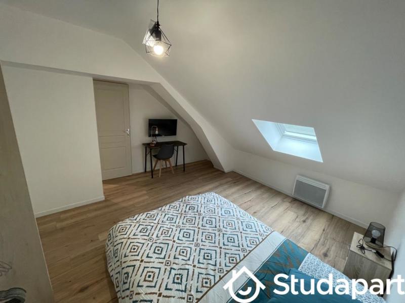 Chambre - 9 m² - 1 pièce