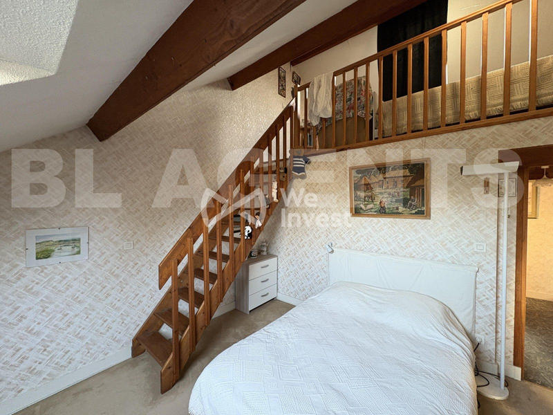 Maison - 167 m² - 7 pièces