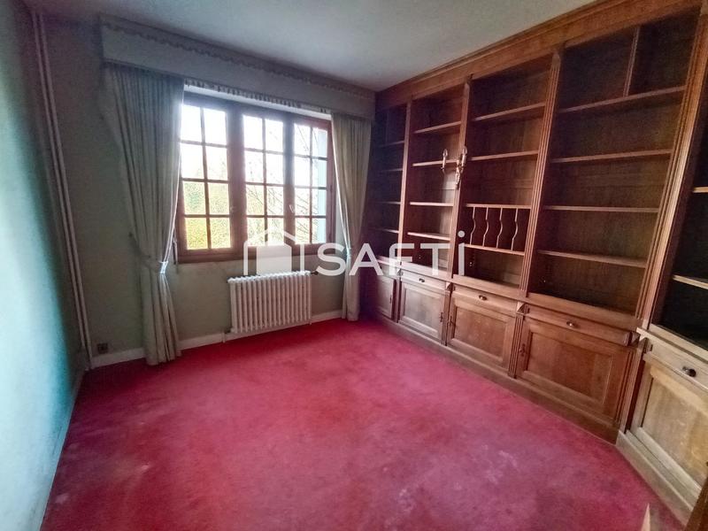 Maison - 250 m² - 9 pièces