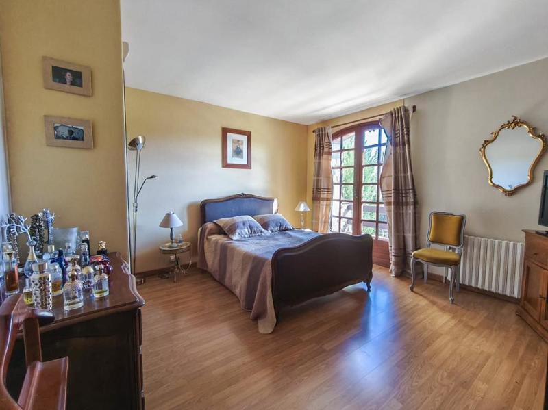 Maison ancienne - 175 m² - 6 pièces