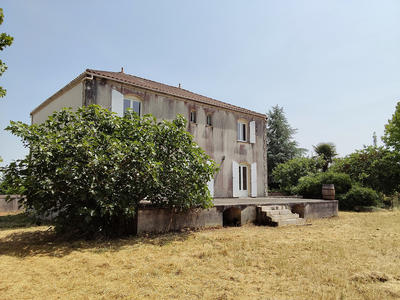Maison - 223 m² - 9 pièces