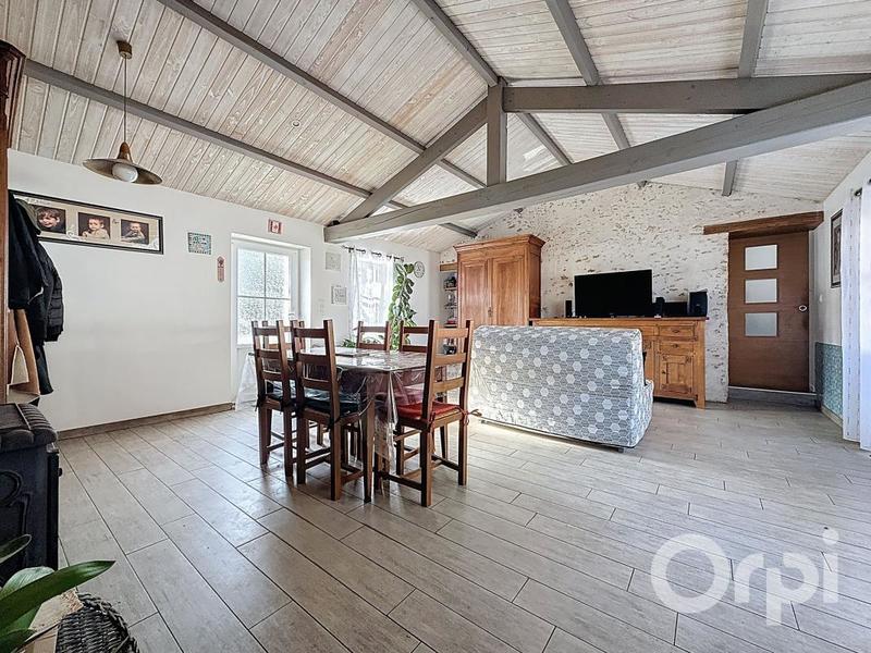 Maison - 105 m² - 5 pièces