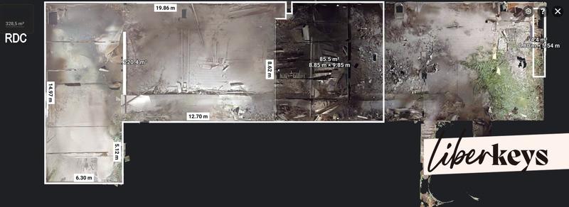 Maison - 900 m² - 1 pièce