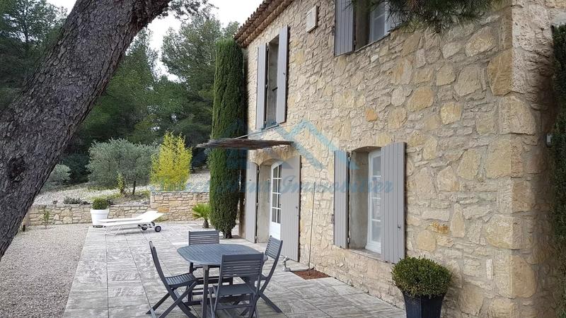 Villa - 180 m² - 8 pièces