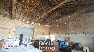 Grange - 145 m² - 2 pièces