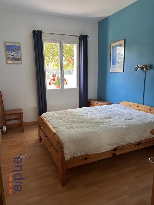 Maison - 187 m² - 10 pièces