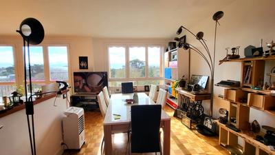 Appartement - 85 m² - 4 pièces