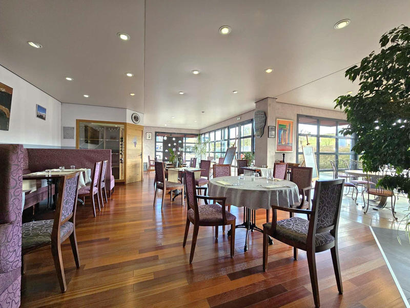 Fonds de commerce - Magasins - 180 m²