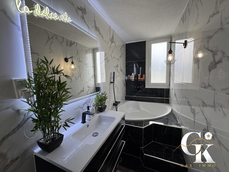 Appartement - 68 m² - 4 pièces