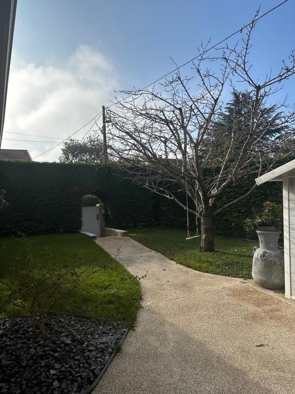 Maison - 177 m² - 6 pièces