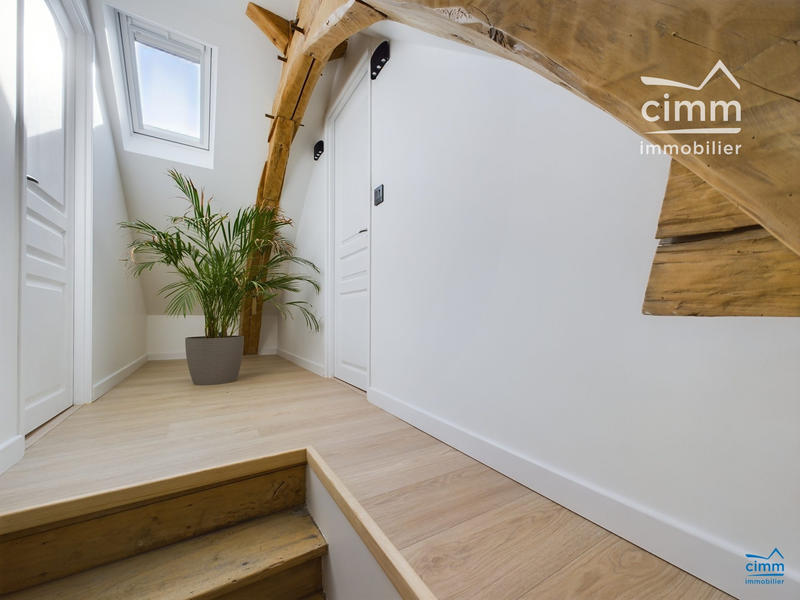 Maison - 137 m² - 5 pièces