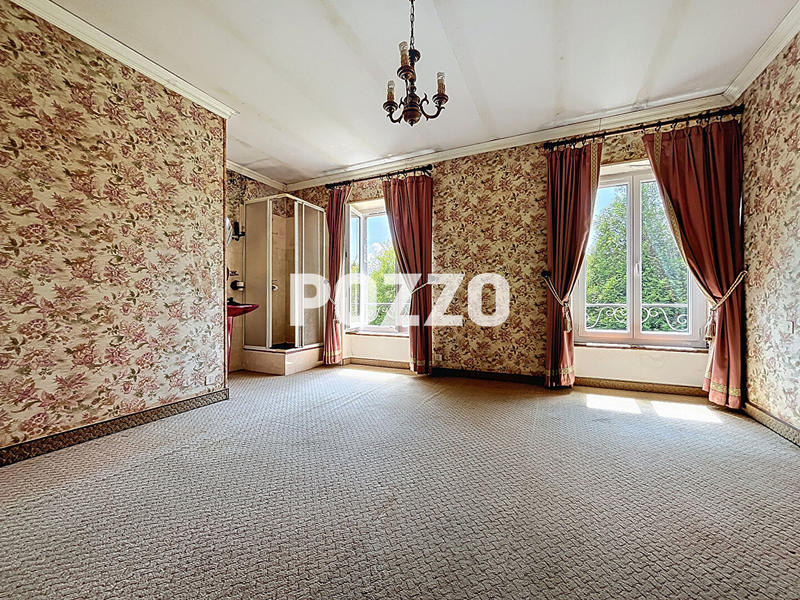 Maison - 160 m² - 7 pièces