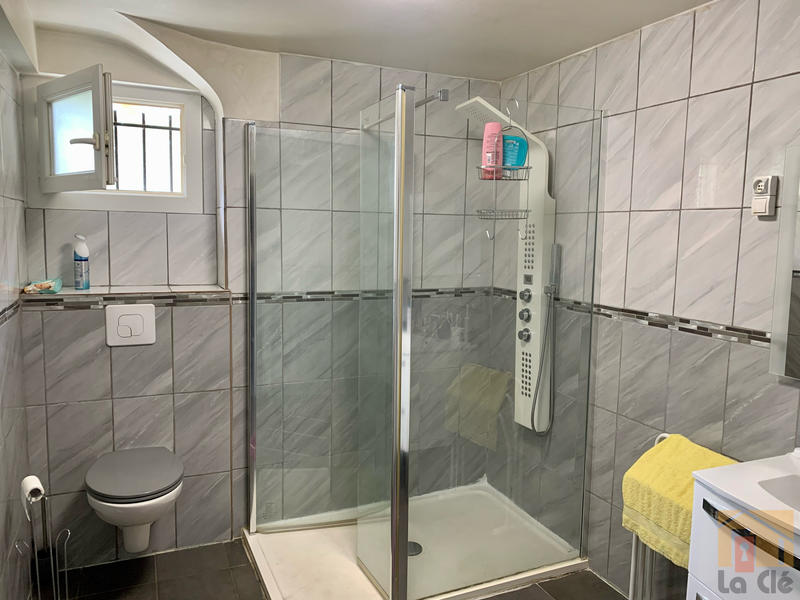 Maison - 197 m² - 6 pièces