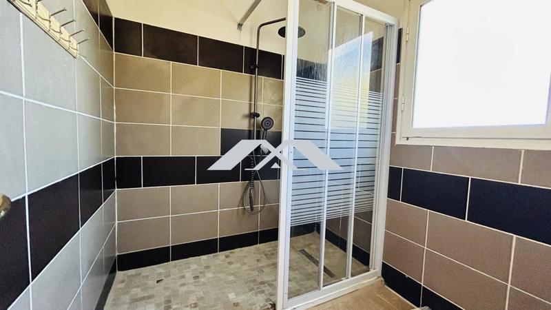 Maison - 104 m² - 4 pièces