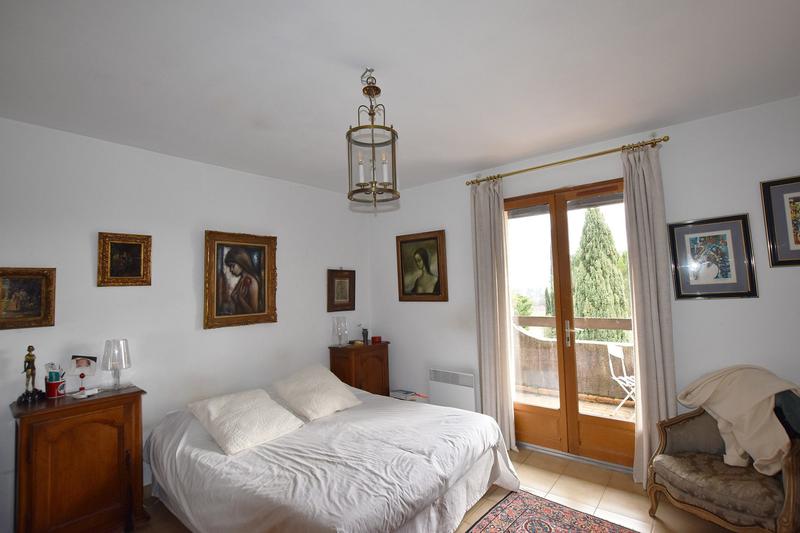 Villa - 214 m² - 7 pièces