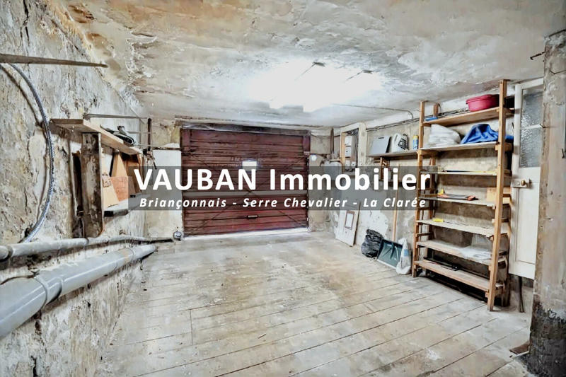 Maison - 99 m² - 5 pièces