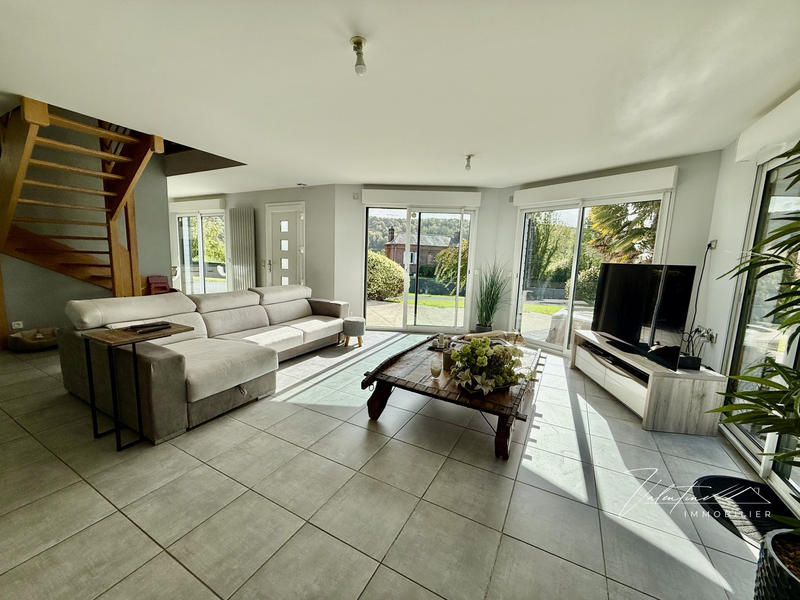 Maison contemporaine - 142 m² - 7 pièces