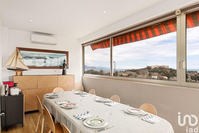 Appartement - 90 m² - 4 pièces