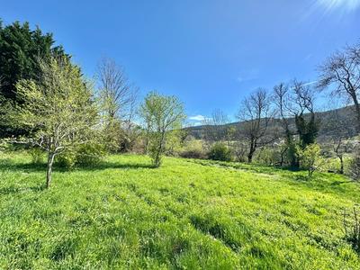 Terrain constructible - 898 m²