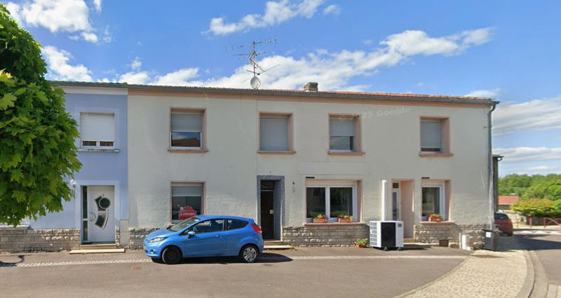 Maison - 223 m² - 8 pièces