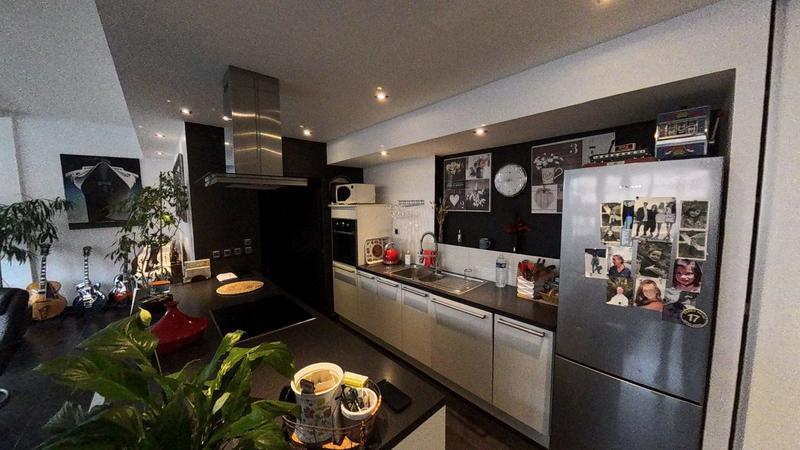 Appartement - 97 m² - 3 pièces